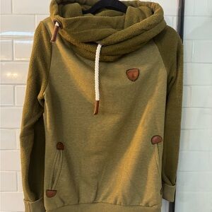 Wanakome Moss Green Hooded Sweater